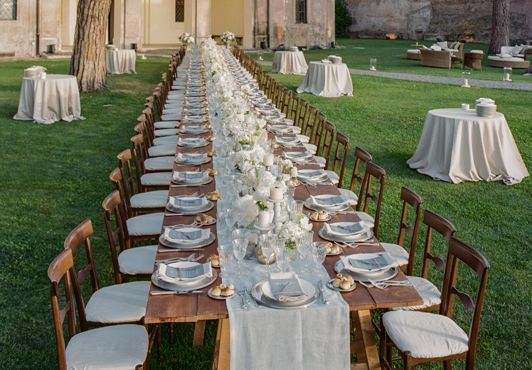 Wedding Tables: Best Seating Arrangement for Intimate Receptions